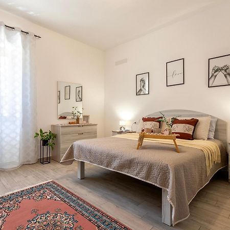 Trinità dʼAgultu Viviana'S Holiday Home מראה חיצוני תמונה
